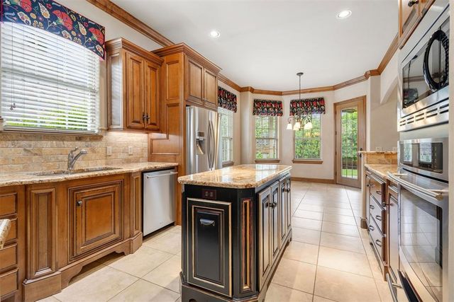 3108 Garden Hill Circle, Edmond, OK 73034