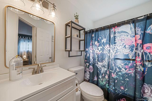 2 Ithaca Avenue, Port Jefferson Station, NY 11776