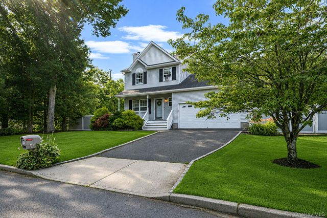 2 Ithaca Avenue, Port Jefferson Station, NY 11776