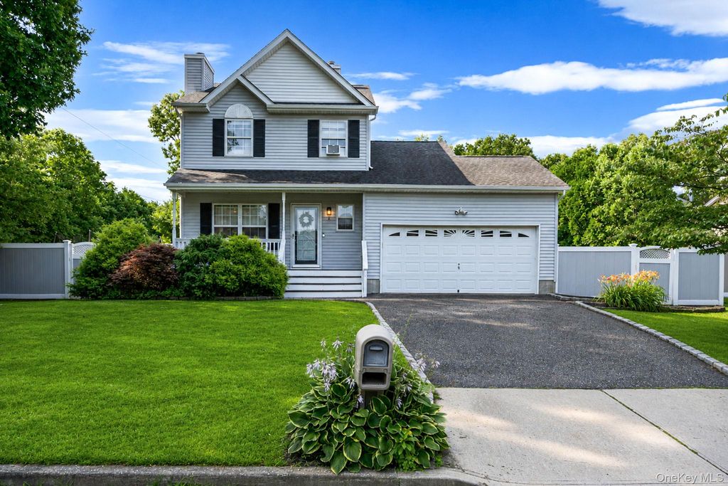 2 Ithaca Avenue, Port Jefferson Station, NY 11776