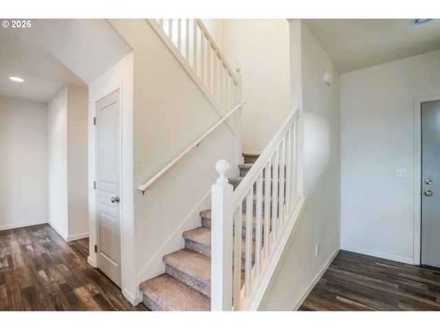 4680 GLACIER MEADOWS Loop, Springfield, OR 97478