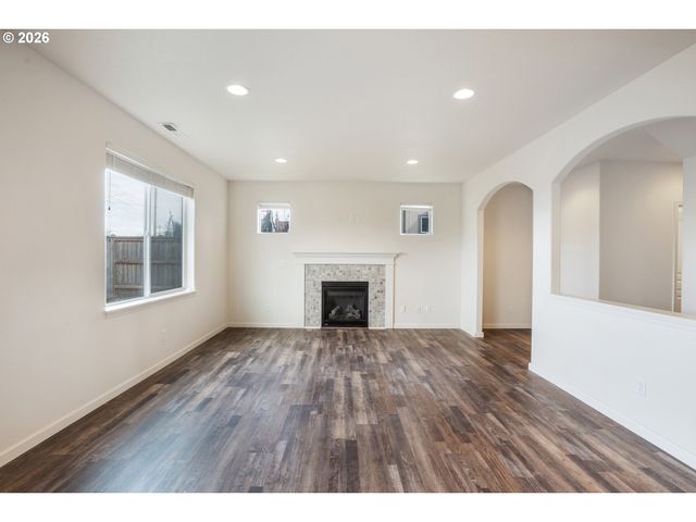 4680 GLACIER MEADOWS Loop, Springfield, OR 97478