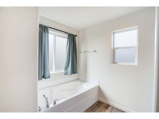 4680 GLACIER MEADOWS Loop, Springfield, OR 97478