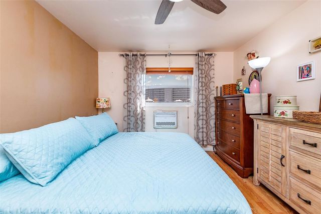 810 Lake Shore Drive 25, West Palm Beach, FL 33403