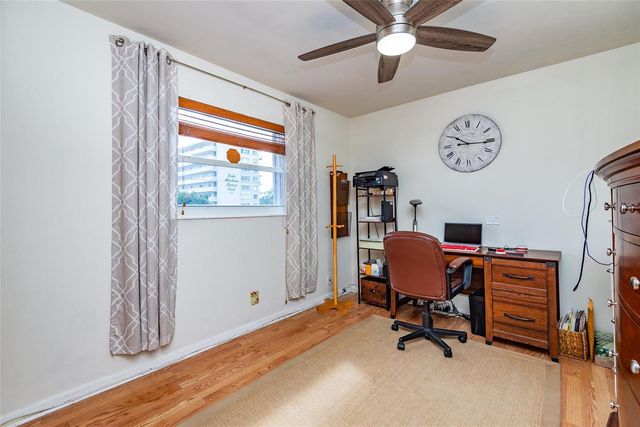 810 Lake Shore Drive 25, West Palm Beach, FL 33403