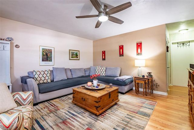 810 Lake Shore Drive 25, West Palm Beach, FL 33403