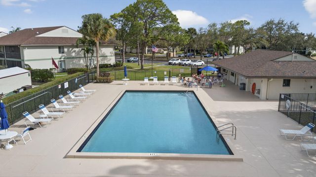6313 CHASEWOOD Drive B, Jupiter, FL 33458