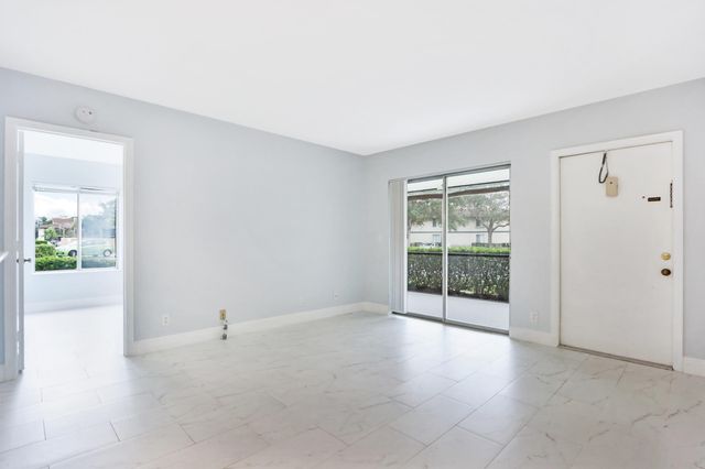 6313 CHASEWOOD Drive B, Jupiter, FL 33458