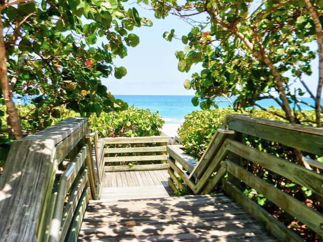 6313 CHASEWOOD Drive B, Jupiter, FL 33458