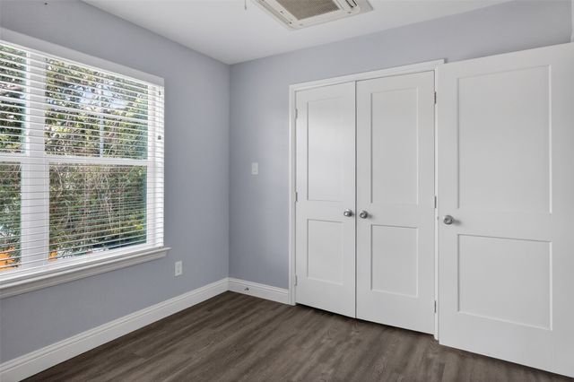 410 Fulton Street 102, Denton, TX 76201