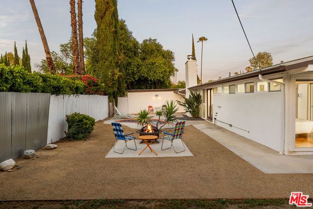 6283 Lubao Avenue, Woodland Hills, CA 91367