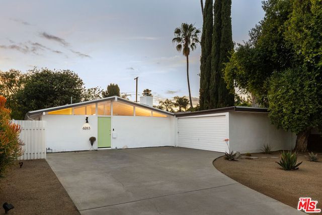 6283 Lubao Avenue, Woodland Hills, CA 91367