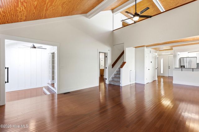 301 Crooked Creek Road, Wilmington, NC 28409