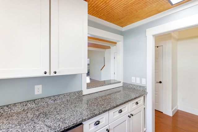 301 Crooked Creek Road, Wilmington, NC 28409
