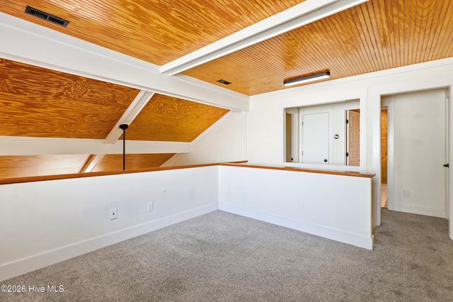 301 Crooked Creek Road, Wilmington, NC 28409