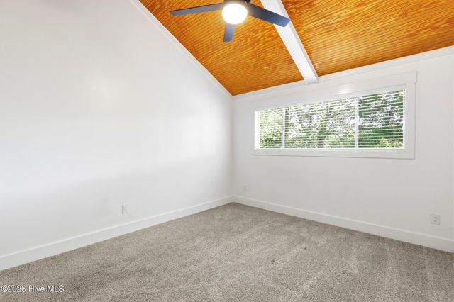 301 Crooked Creek Road, Wilmington, NC 28409