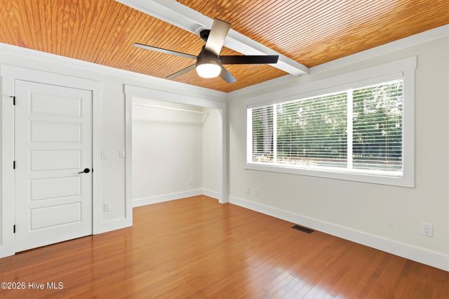 301 Crooked Creek Road, Wilmington, NC 28409
