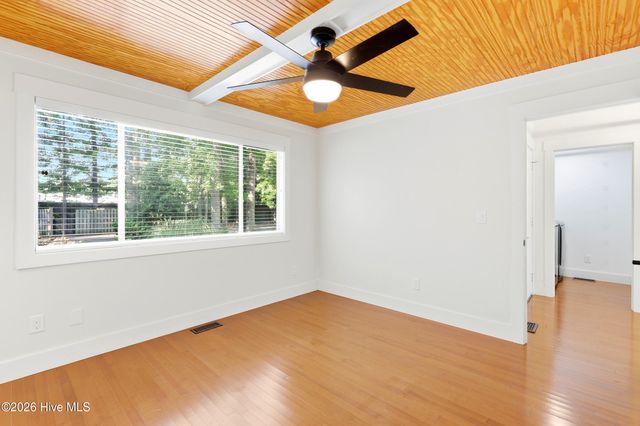 301 Crooked Creek Road, Wilmington, NC 28409
