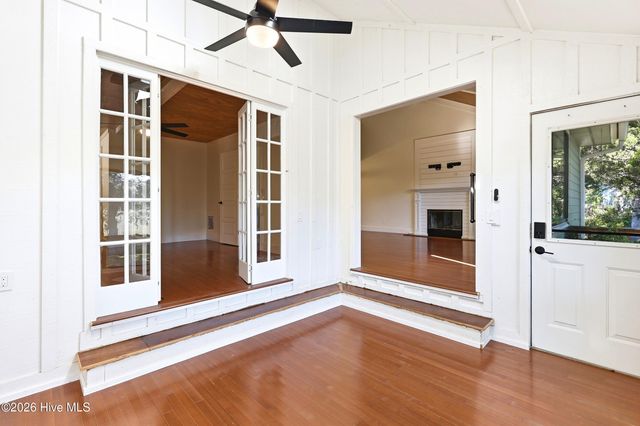 301 Crooked Creek Road, Wilmington, NC 28409