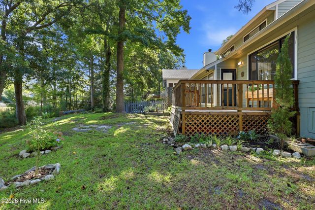 301 Crooked Creek Road, Wilmington, NC 28409