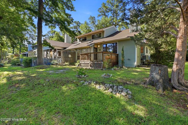 301 Crooked Creek Road, Wilmington, NC 28409