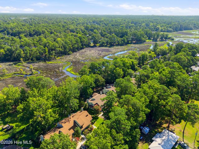301 Crooked Creek Road, Wilmington, NC 28409