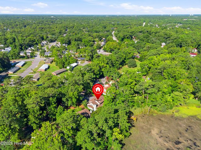 301 Crooked Creek Road, Wilmington, NC 28409