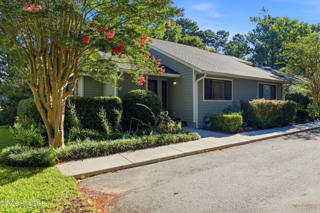 301 Crooked Creek Road, Wilmington, NC 28409