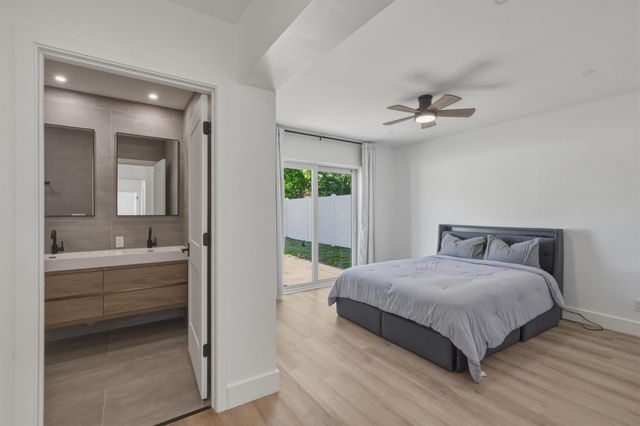 461 SW 1st Street 461, Boca Raton, FL 33432