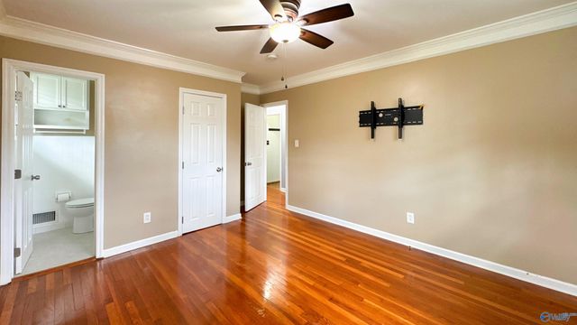 511 Jeffery Drive NW, Huntsville, AL 35806