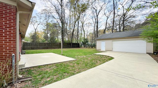 511 Jeffery Drive NW, Huntsville, AL 35806