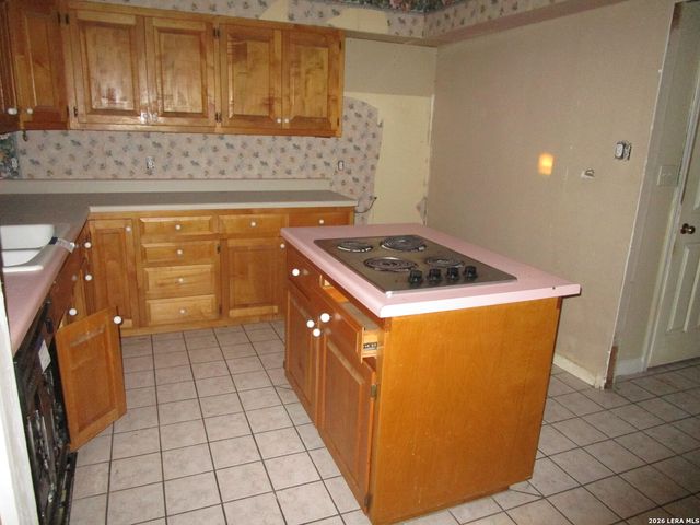 4614 Cambray, San Antonio, TX 78229