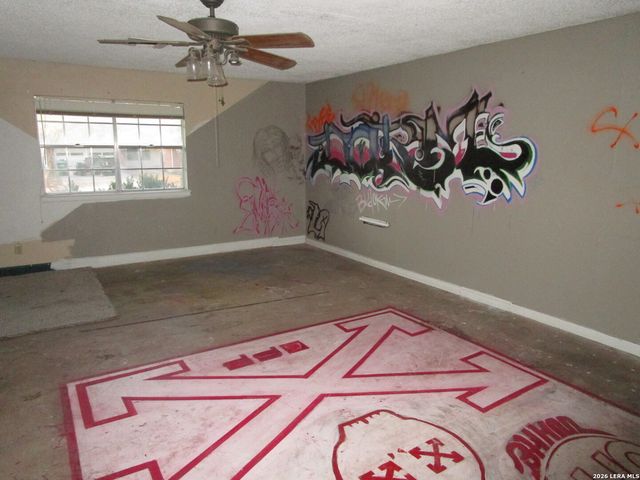 4614 Cambray, San Antonio, TX 78229