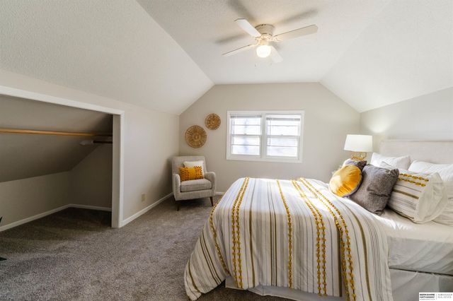 4266 Maple Street, Omaha, NE 68111