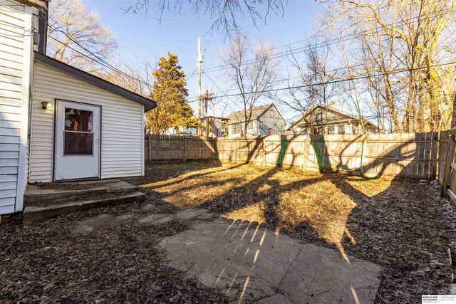 4266 Maple Street, Omaha, NE 68111