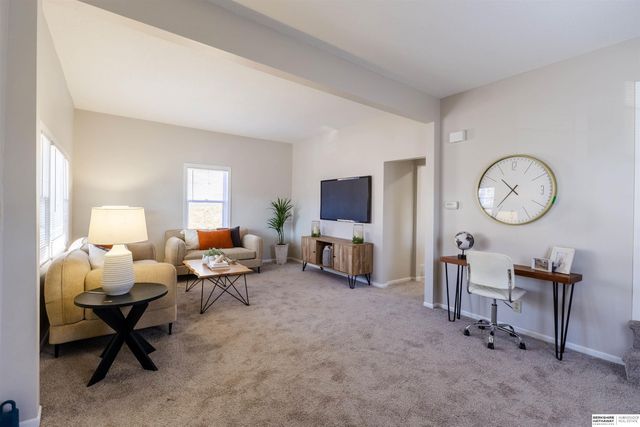 4266 Maple Street, Omaha, NE 68111