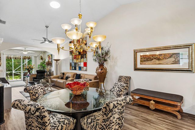 10644 Royal Caribbean Circle, Boynton Beach, FL 33437