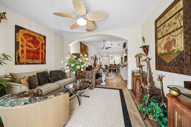 10644 Royal Caribbean Circle, Boynton Beach, FL 33437