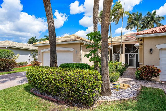 10644 Royal Caribbean Circle, Boynton Beach, FL 33437