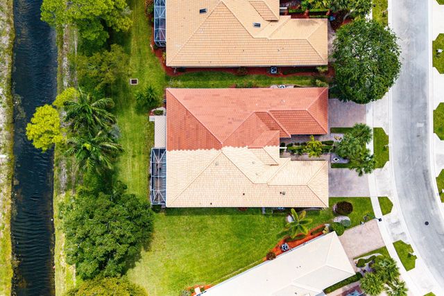10644 Royal Caribbean Circle, Boynton Beach, FL 33437