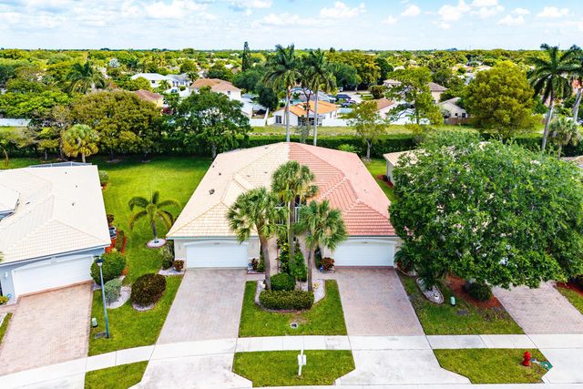 10644 Royal Caribbean Circle, Boynton Beach, FL 33437
