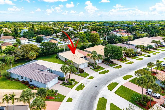 10644 Royal Caribbean Circle, Boynton Beach, FL 33437