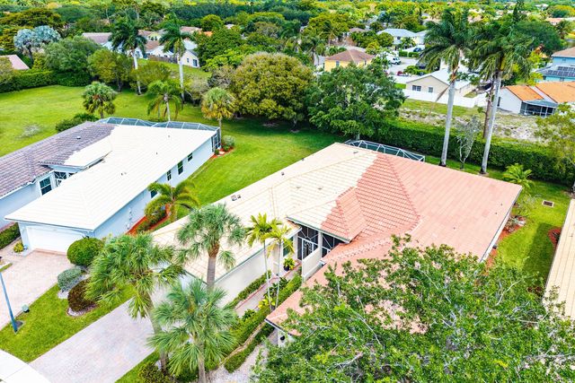 10644 Royal Caribbean Circle, Boynton Beach, FL 33437