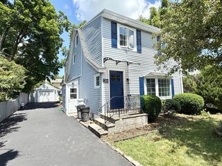 20 Baylis Place, Syosset, NY 11791
