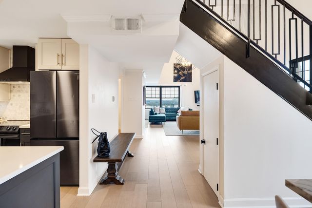 109 N Main St Apt 1610, Memphis, TN 38103