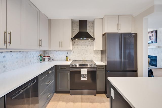 109 N Main St Apt 1610, Memphis, TN 38103