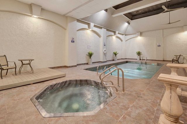 109 N Main St Apt 1610, Memphis, TN 38103