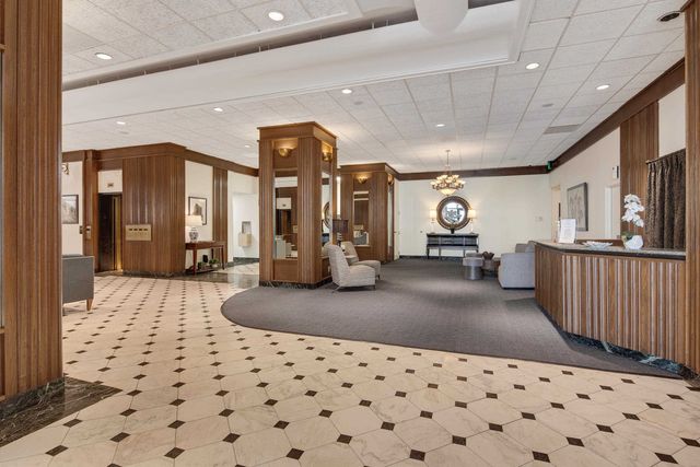 109 N Main St Apt 1610, Memphis, TN 38103