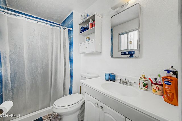 5829 W CORONADO Road, Phoenix, AZ 85035