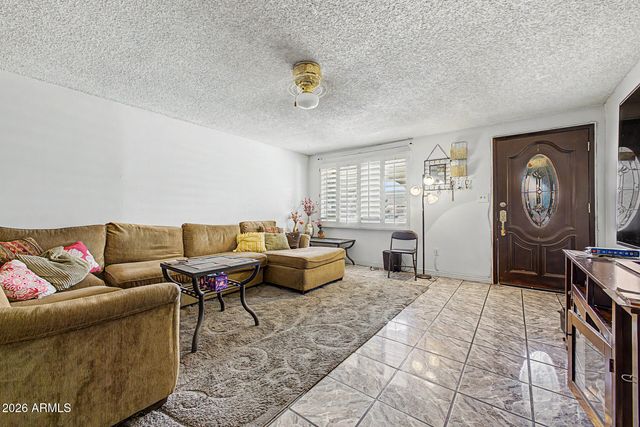 5829 W CORONADO Road, Phoenix, AZ 85035